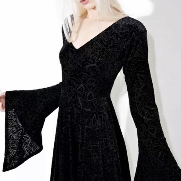 Killstar Dress - Picture 2 of 10